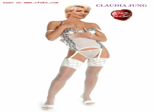 Fake : Claudia Jung