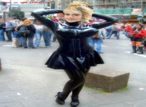 Fake : Alicia Silverstone