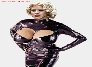 Fake : Christina Aguilera