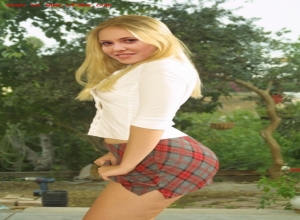 Fake : Kym Valentine