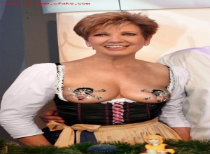 Fake : Carolin Reiber