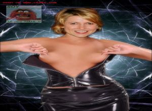 Fake : Samantha Brown