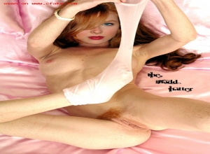 Fake : Molly C. Quinn