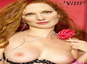 Fake : Julianne Moore