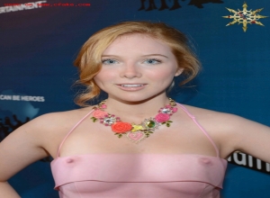 Fake : Molly C. Quinn