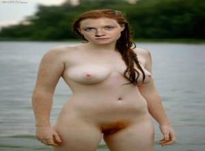 Fake : Bonnie Wright