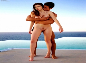 Fake : Chrissy Costanza