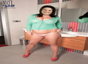 Fake : Brooke Elliott