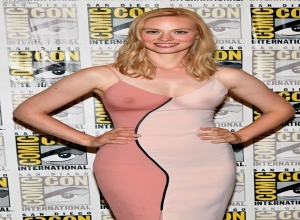 Fake : Deborah Ann Woll