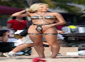 Fake : Ariana Richards