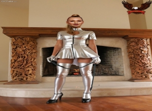 Fake : Carolin Niemczyk