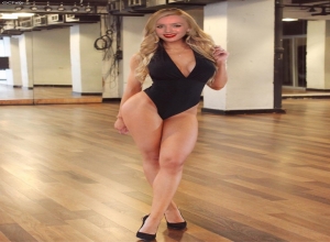 Fake : Peyton List (actress, born 1998)