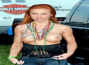 Fake : Molly C. Quinn