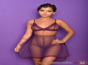 Fake : Isabela Merced