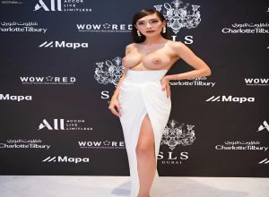 Fake : Neslihan Atagul