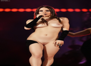 Fake : Angelina Mango