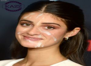 Fake : Anya Chalotra